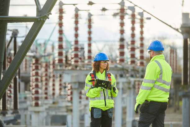 Best Local Electrician Companies  in Middlefield, OH