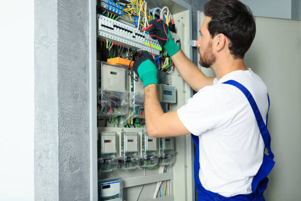 Best 24-Hour Electrician  in Middlefield, OH